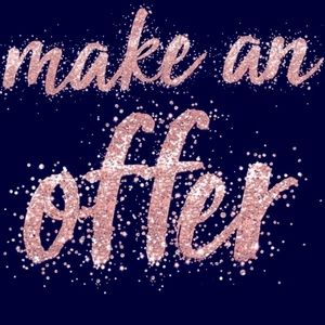I’m new here to Posh so Make an offer 💜 SALE